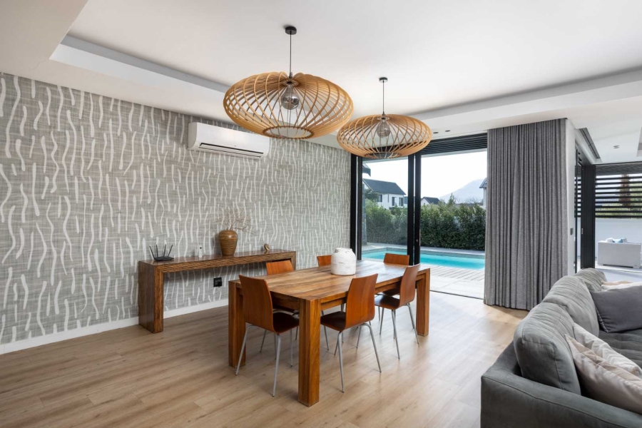 5 Bedroom Property for Sale in Val De Vie Estate Western Cape